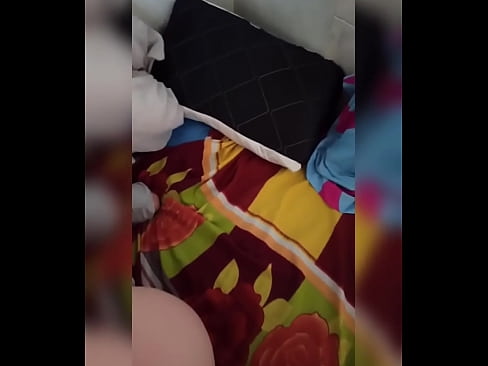 ❤️ Colega mea de cameră rămâne singură acasă pentru că soțul ei pleacă în vacanță și profit de ocazie să i-o trag și să-i umplu fundul de lapte ❤️ at us ❌❤