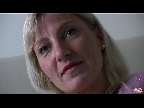 ❤️ Mama pe care am futut-o cu toții ... Doamnă, purtați-vă frumos! ❤️  at us ❌❤